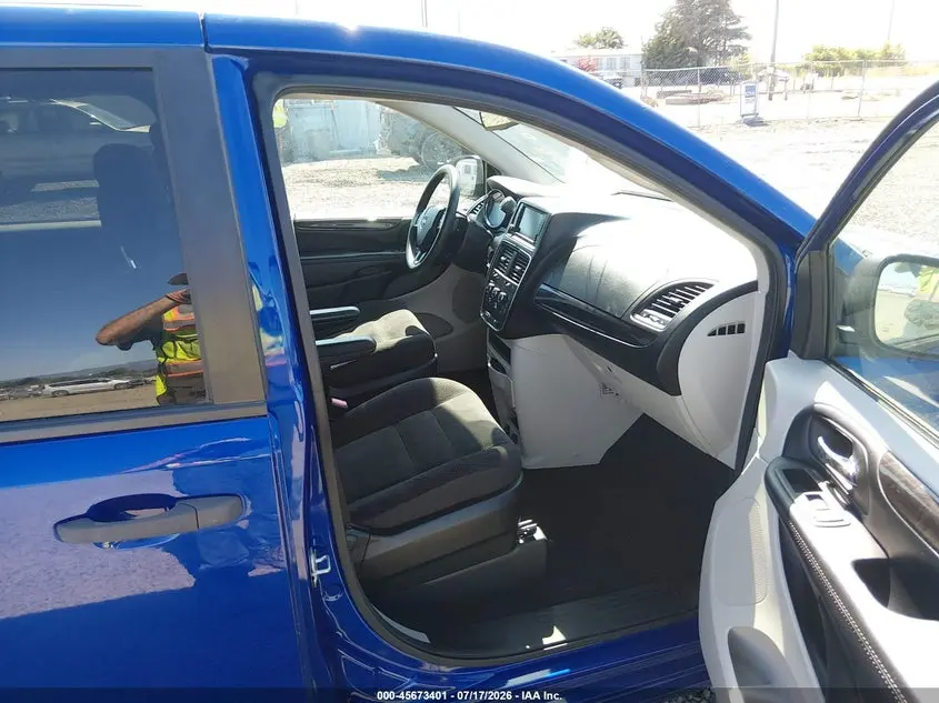 2019 DODGE GRAND CARAVAN SE