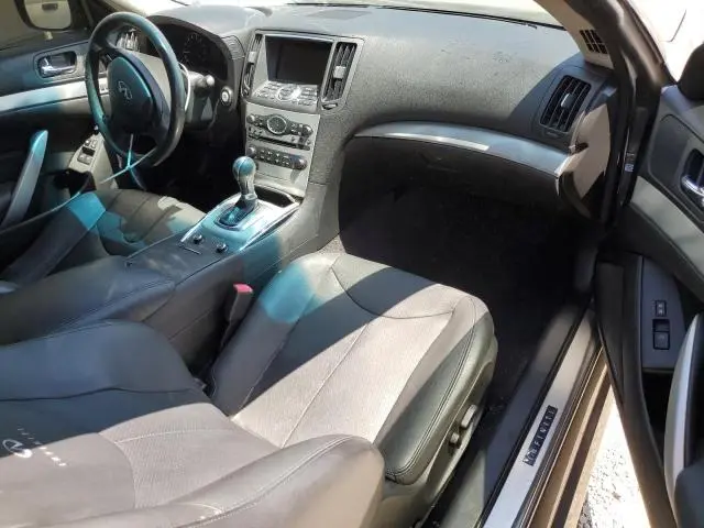 2013 INFINITI G37 JOURNEY  