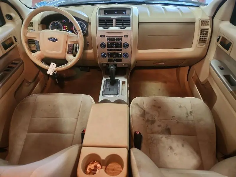 2010 FORD ESCAPE XLT  