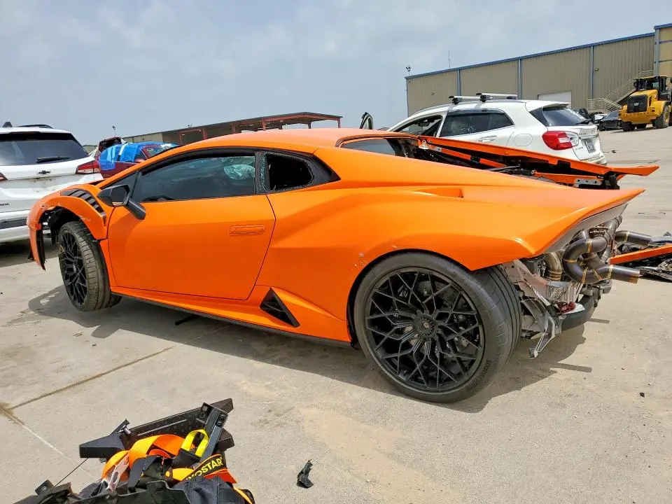 2023 LAMBORGHINI HURACAN STO  