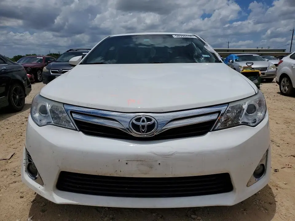 2012 TOYOTA CAMRY XLE  