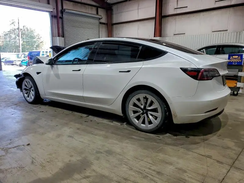 2021 TESLA MODEL 3   