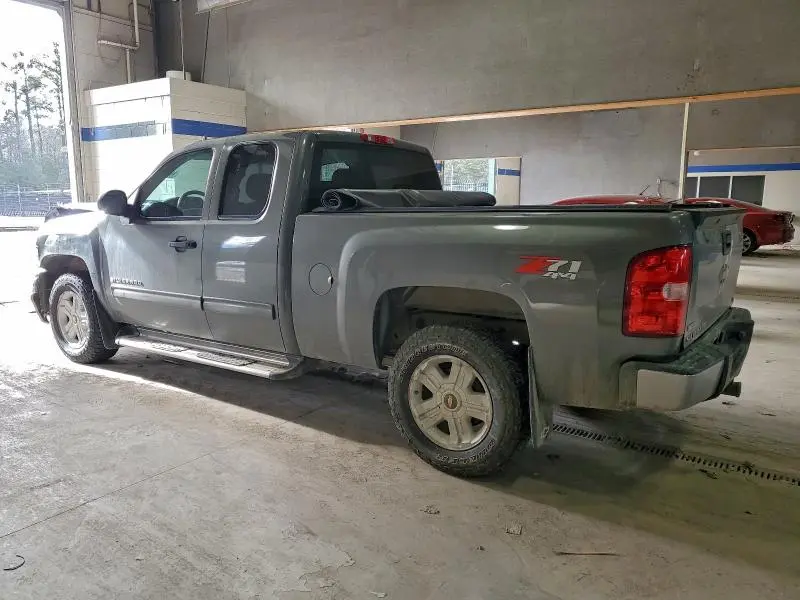 2011 CHEVROLET SILVERADO K1500 LT  