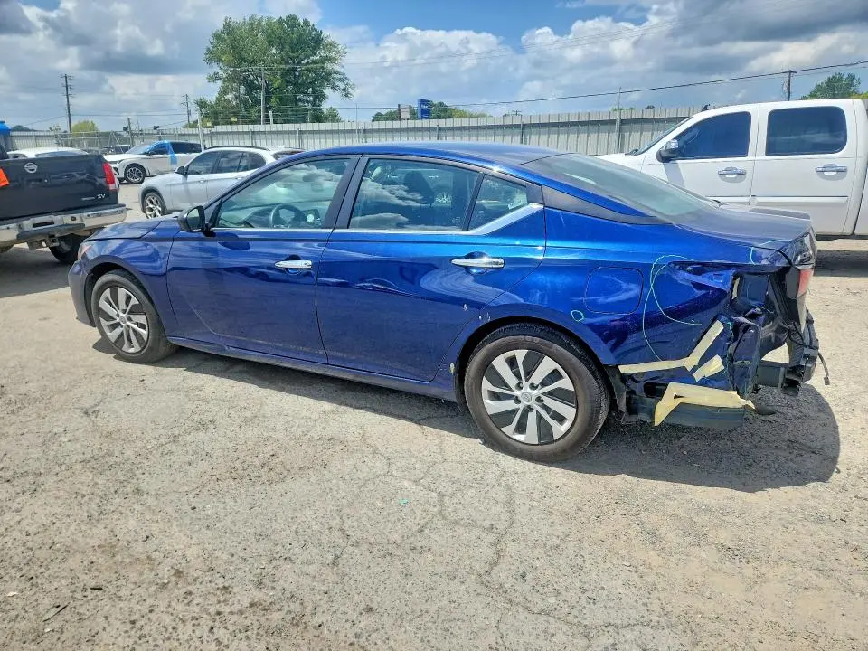 2024 NISSAN ALTIMA S  