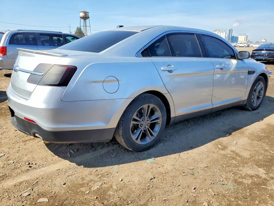 2018 FORD TAURUS SEL  