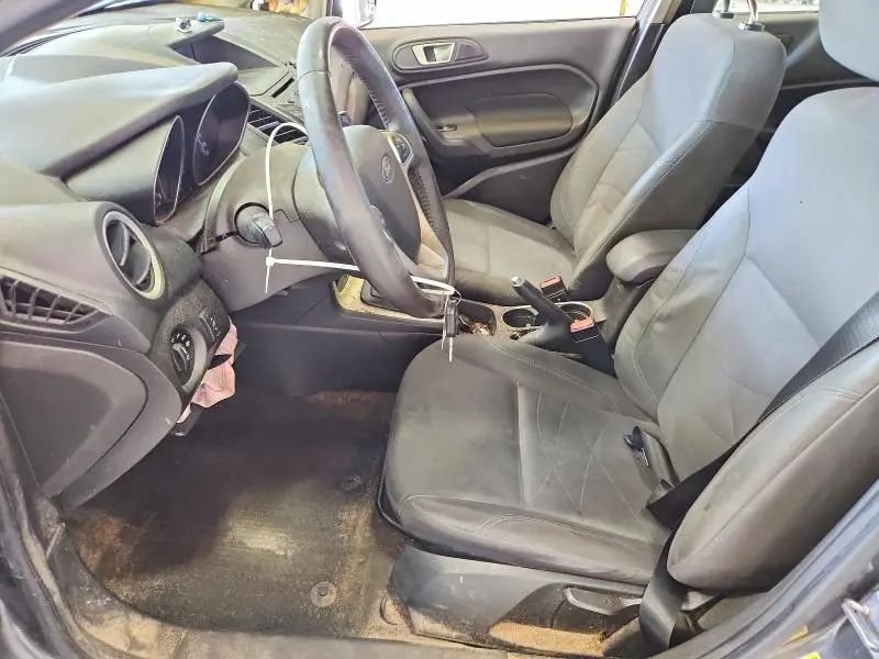 2016 FORD FIESTA SE  