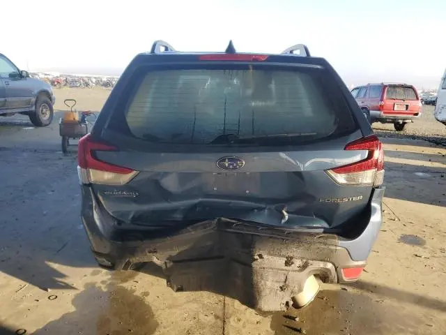 2021 SUBARU FORESTER   