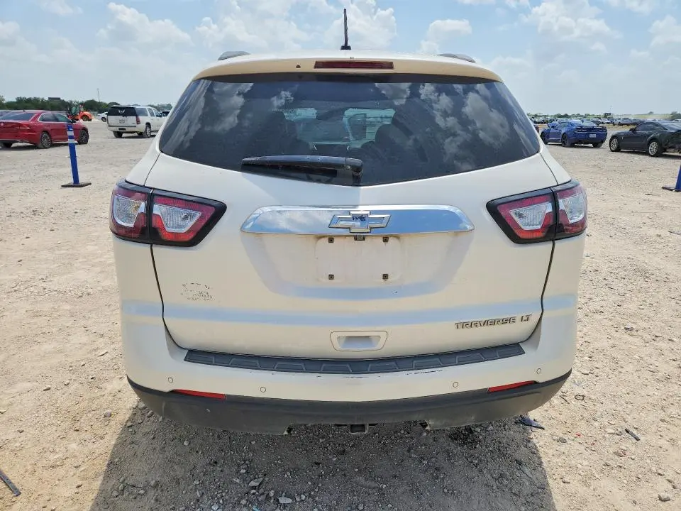 2014 CHEVROLET TRAVERSE LT  