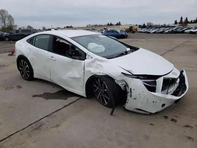 2024 TOYOTA PRIUS PRIME SE