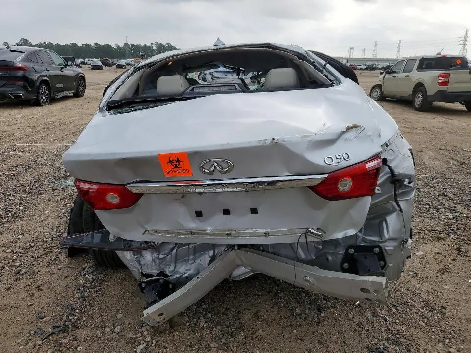 2015 INFINITI Q50 BASE  