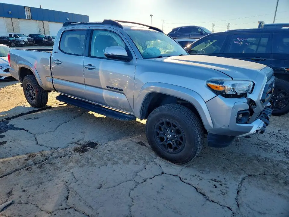 2021 TOYOTA TACOMA SR5 V6  