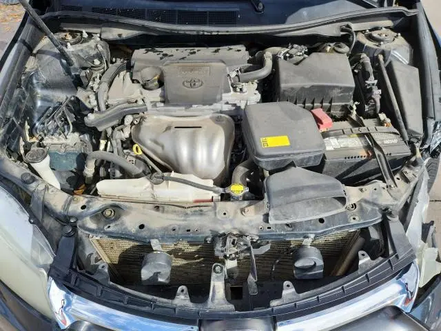 2015 TOYOTA CAMRY LE  