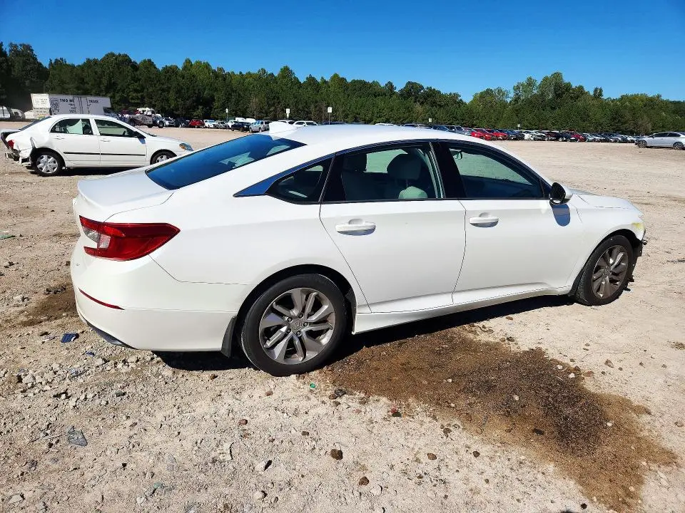 2018 HONDA ACCORD LX  