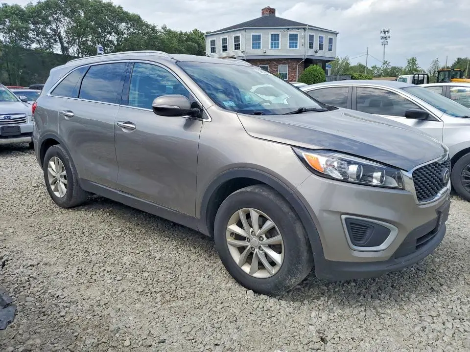 2018 KIA SORENTO LX  