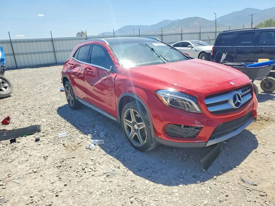 2016 MERCEDES-BENZ GLA 250  
