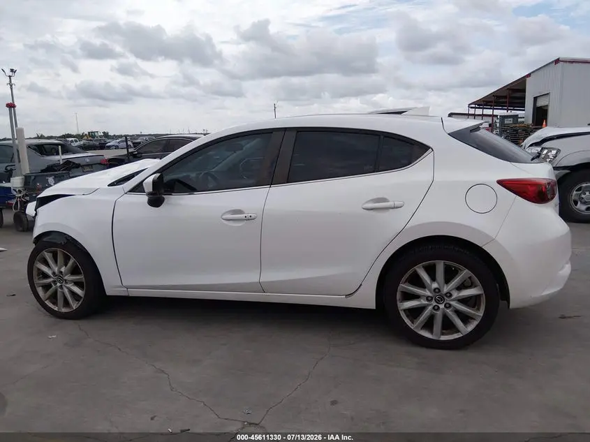 2017 MAZDA MAZDA3 GRAND TOURING