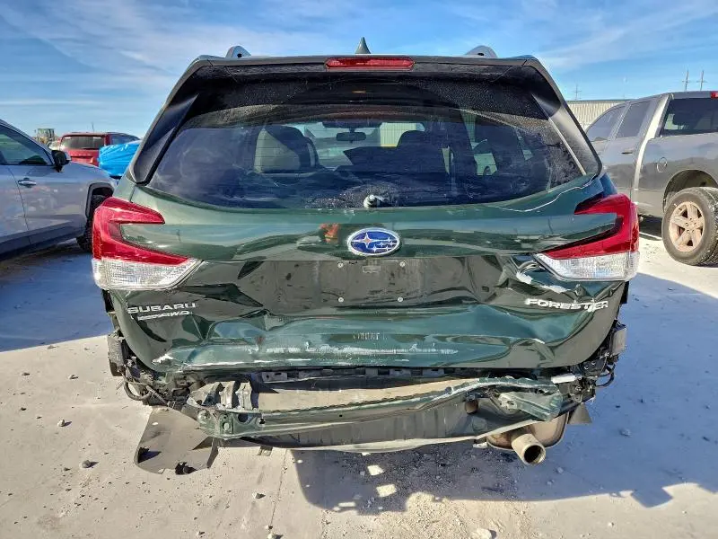 2022 SUBARU FORESTER LIMITED  