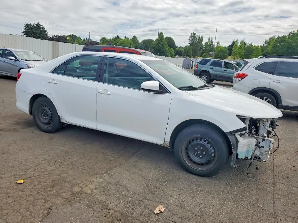 2014 TOYOTA CAMRY LE  
