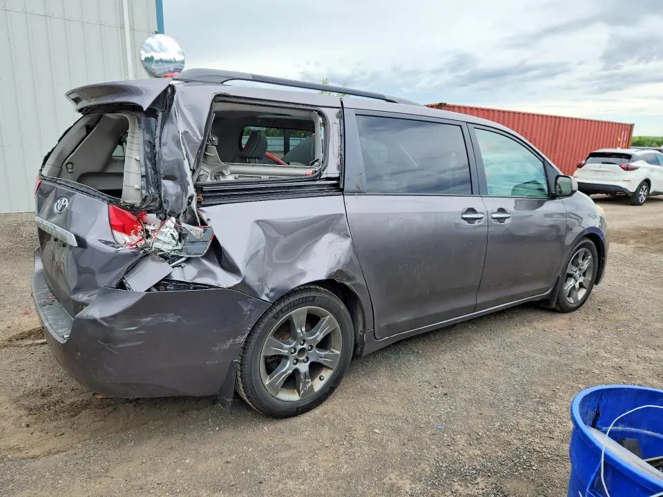 2011 TOYOTA SIENNA XLE 8-PASSENGER  