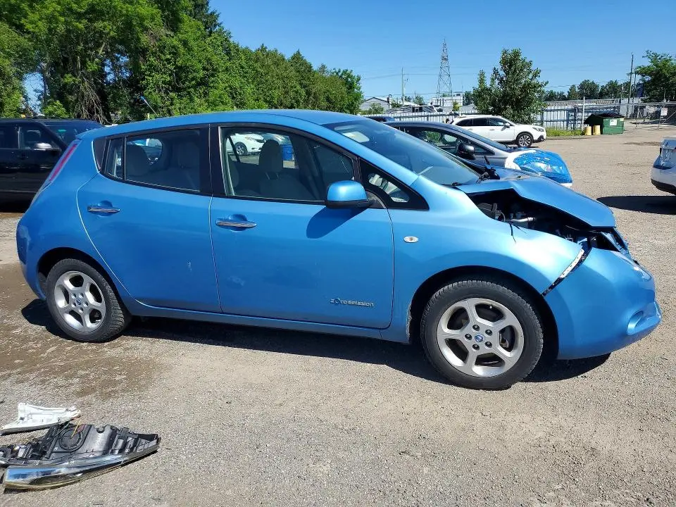 2012 NISSAN LEAF SV  