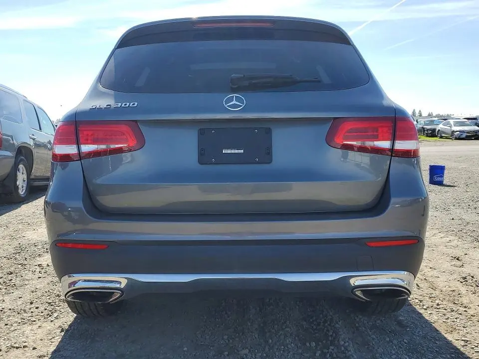 2017 MERCEDES-BENZ GLC 300  