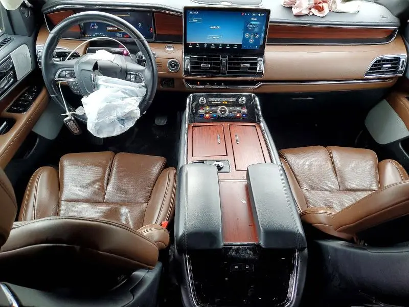 2023 LINCOLN NAVIGATOR L RESERVE  