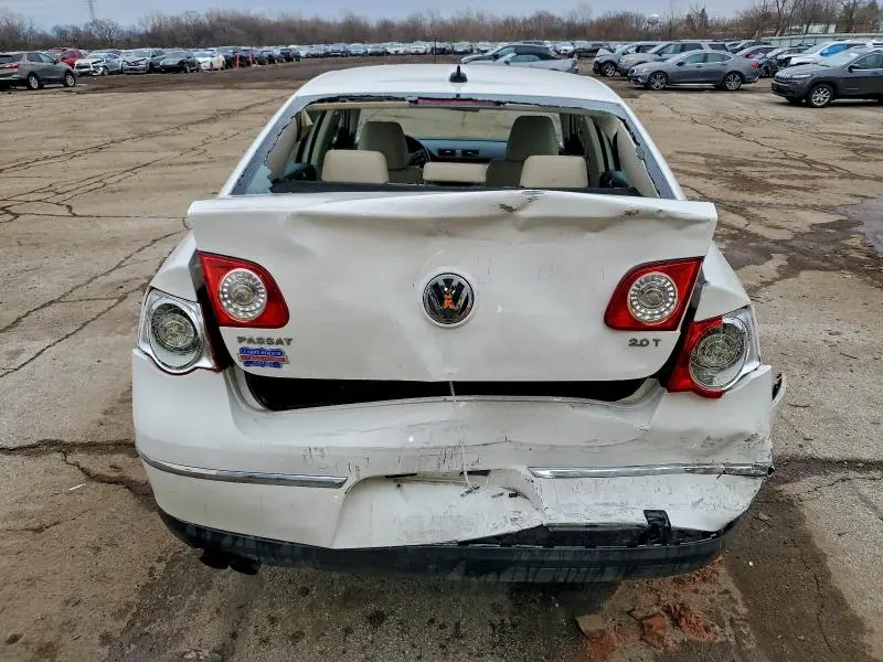 2010 VOLKSWAGEN PASSAT KOMFORT  