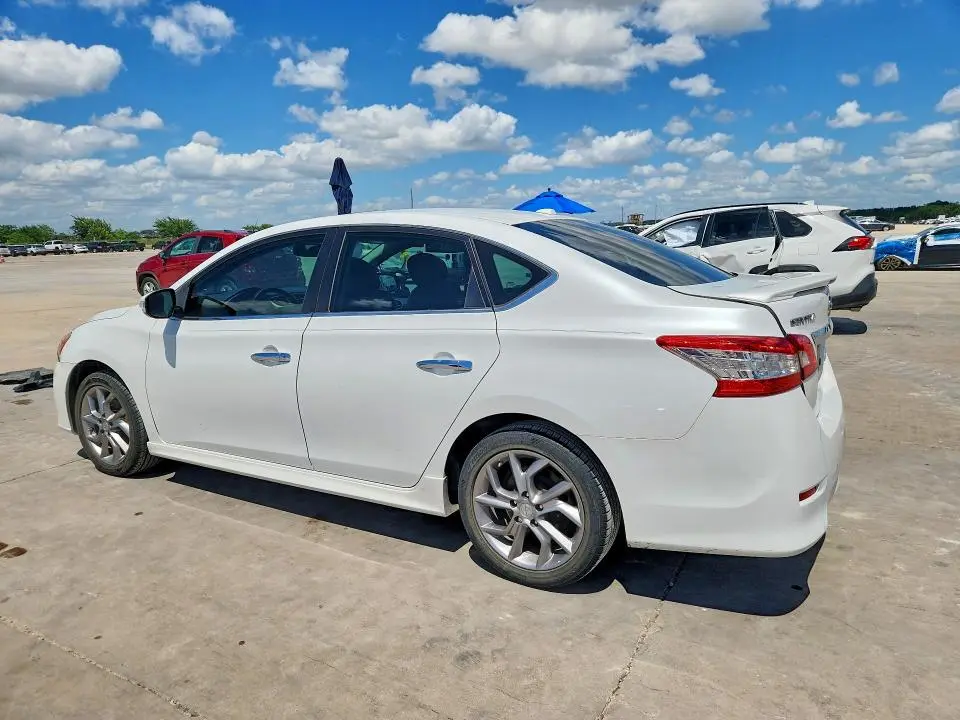 2015 NISSAN SENTRA SR  