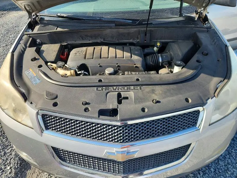 2011 CHEVROLET TRAVERSE LS  