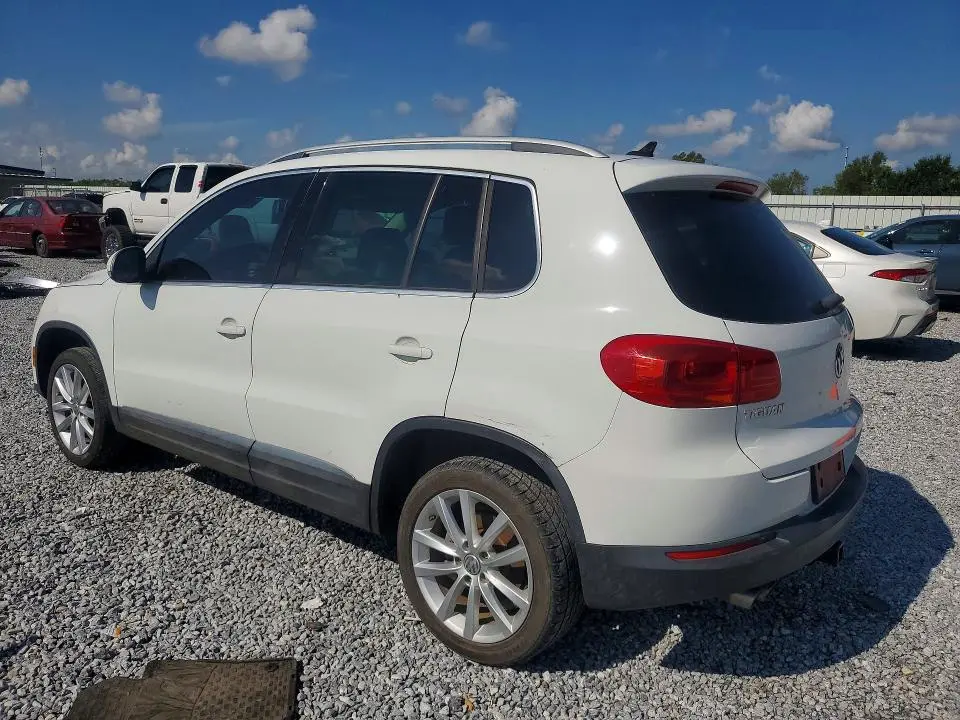 2015 VOLKSWAGEN TIGUAN S  