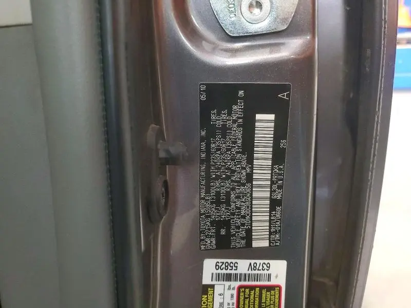 2011 TOYOTA SIENNA XLE 8-PASSENGER  