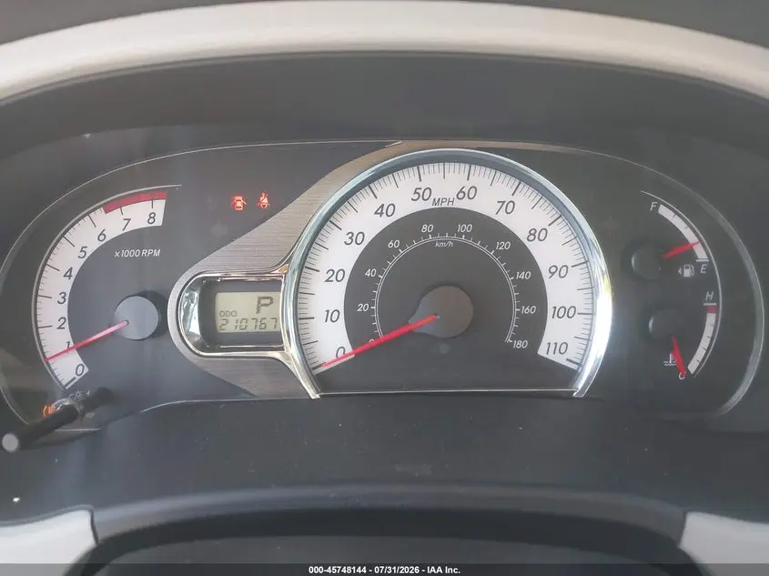 2014 TOYOTA SIENNA SE 8 PASSENGER