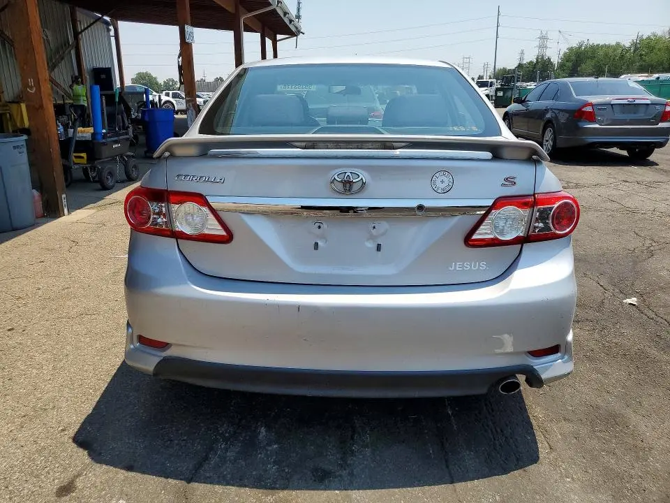 2012 TOYOTA COROLLA S  