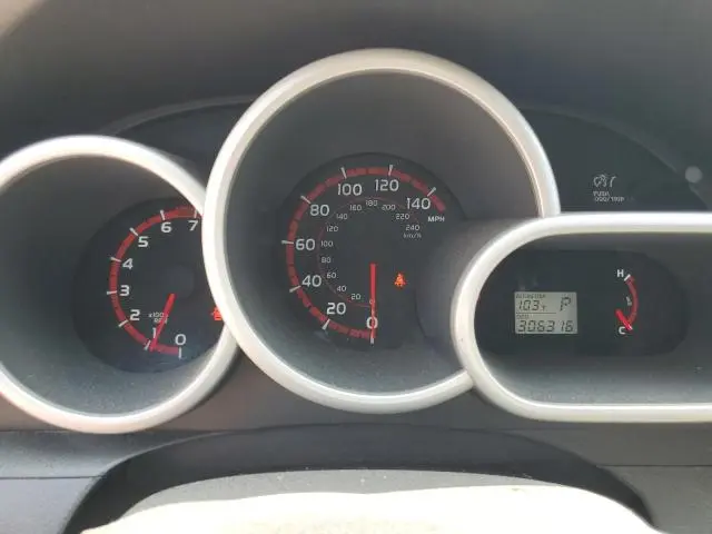 2010 TOYOTA COROLLA MATRIX XRS  