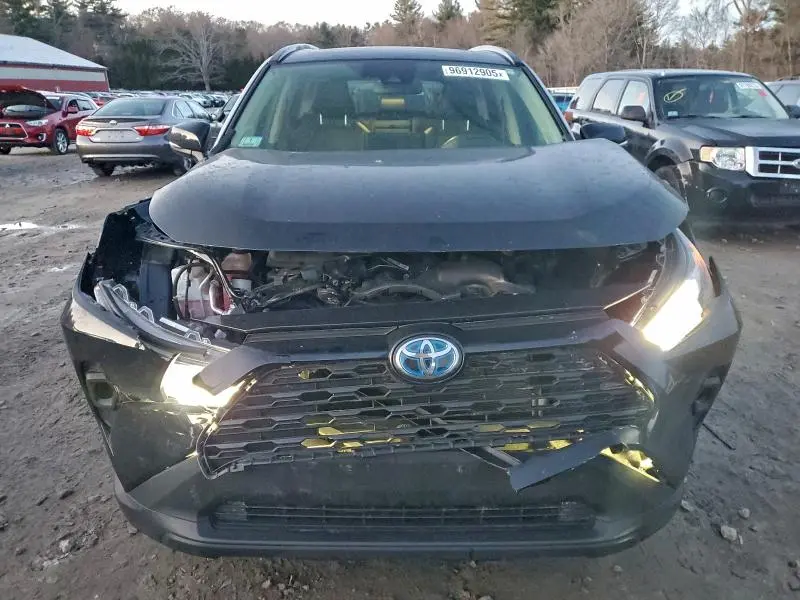 2022 TOYOTA RAV4 XLE PREMIUM  