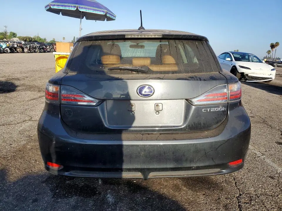 2011 LEXUS CT 200  