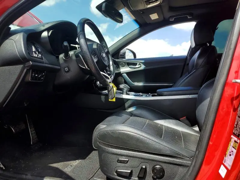2019 KIA STINGER GT2  
