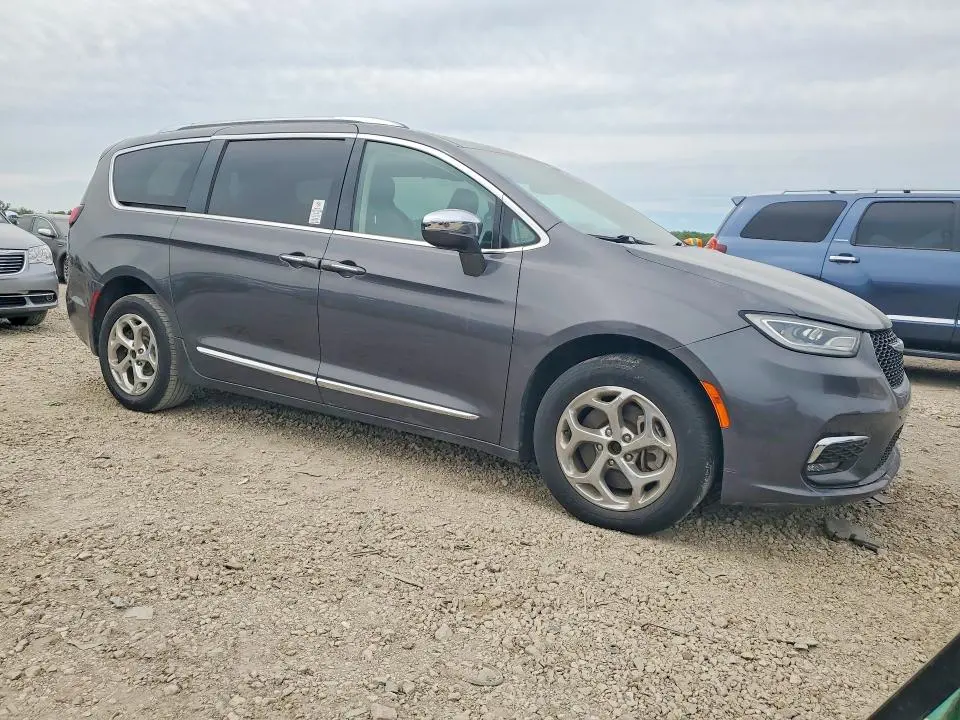 2021 CHRYSLER PACIFICA LIMITED  