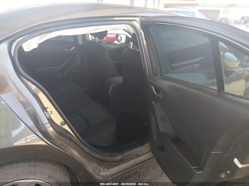 2015 MAZDA MAZDA3 I SPORT