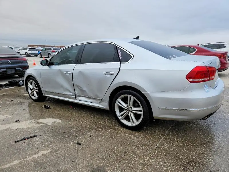 2015 VOLKSWAGEN PASSAT SEL  