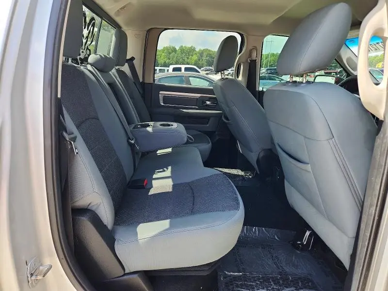 2014 RAM 1500 SLT  