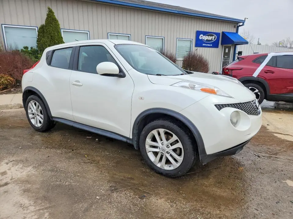 2013 NISSAN JUKE S  