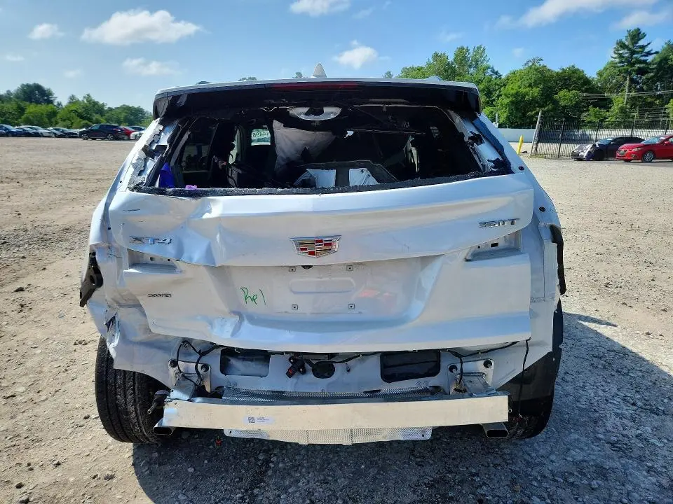 2024 CADILLAC XT4 SPORT  