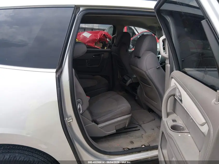 2015 CHEVROLET TRAVERSE 2LT