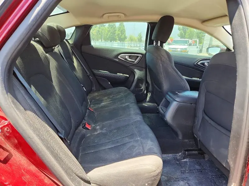 2016 CHRYSLER 200 LX  