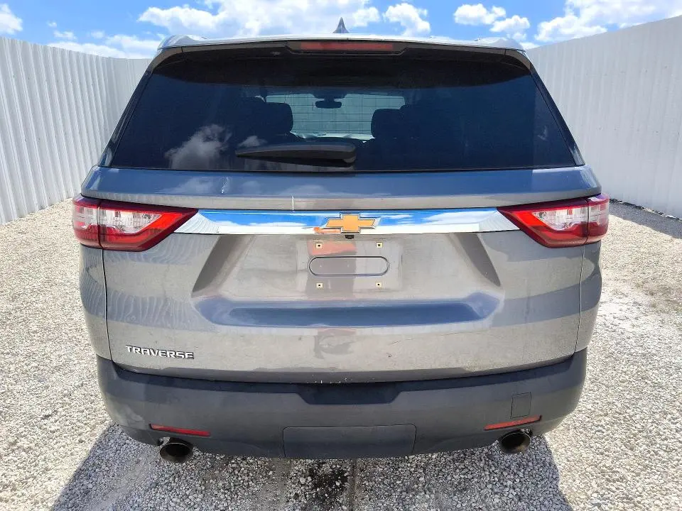 2019 CHEVROLET TRAVERSE LS  