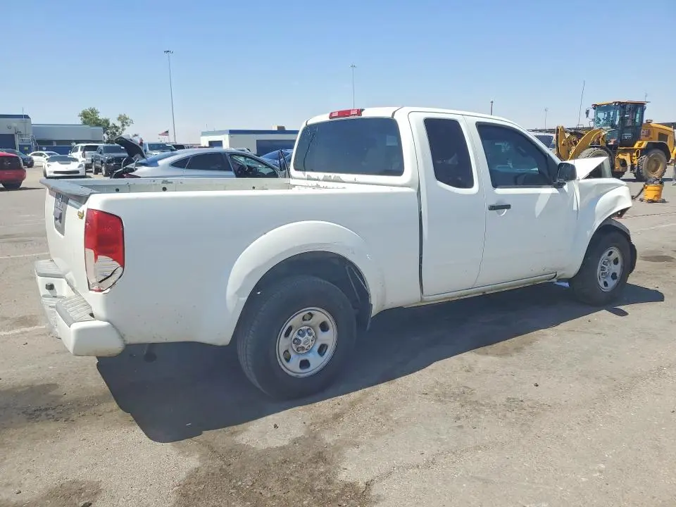 2017 NISSAN FRONTIER S  