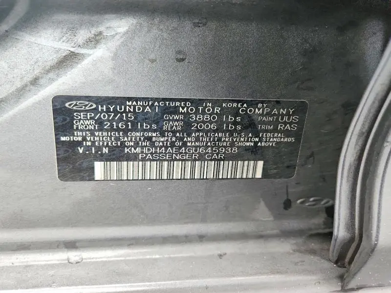 2016 HYUNDAI ELANTRA SE  