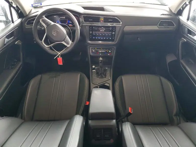 2024 VOLKSWAGEN TIGUAN SE  