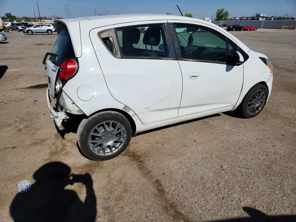 2015 CHEVROLET SPARK LS  